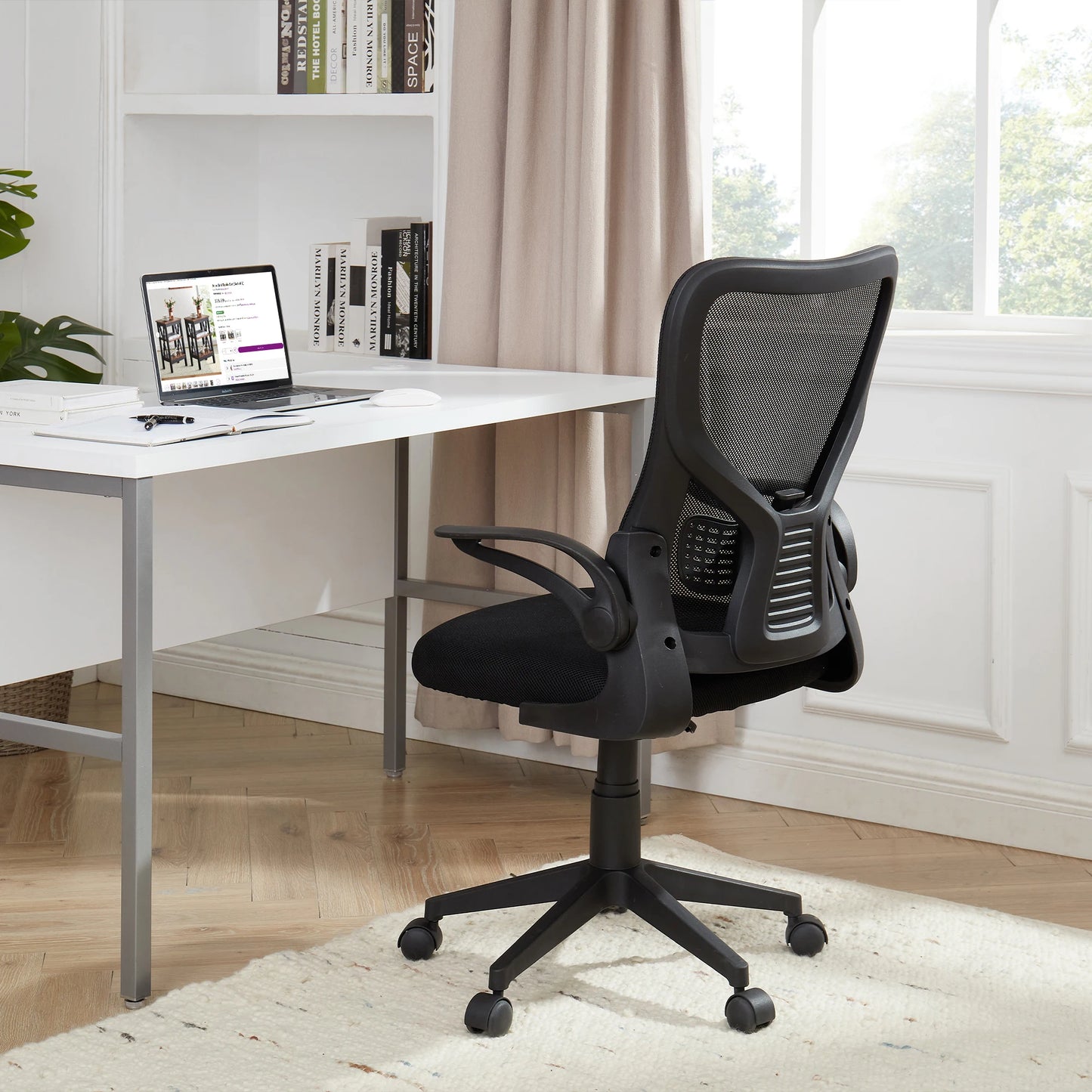 Ergonomic Office Chair - Swivel Mesh Design with Adjustable Arms